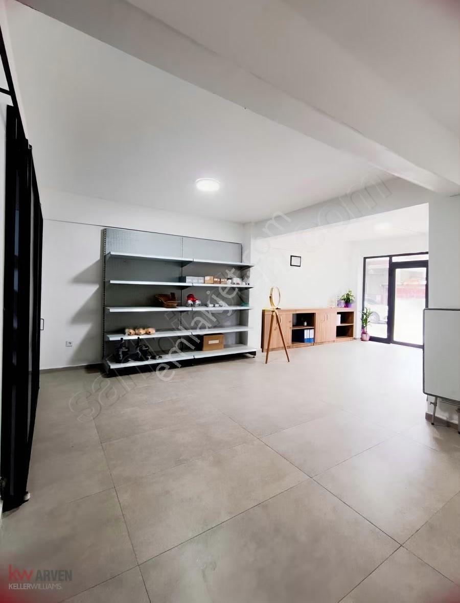 Kw.arven G.y Den Kartepe İstasyon Da 165m2 Kiralık Dükkan - Görsel 8