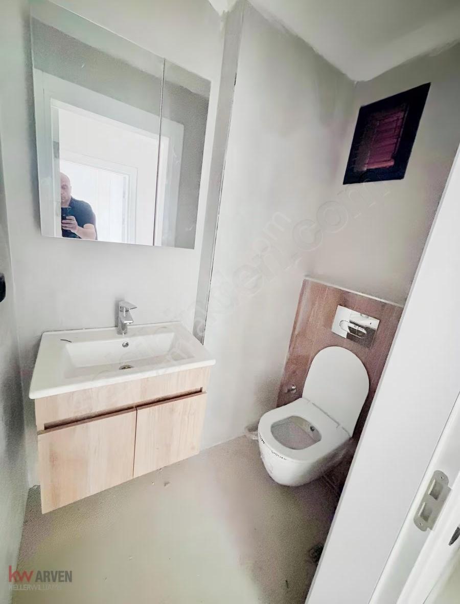 Başiskele Sahilde Denize Sıfır Kiralık 2+1 Ara Dubleks Daire - Görsel 12