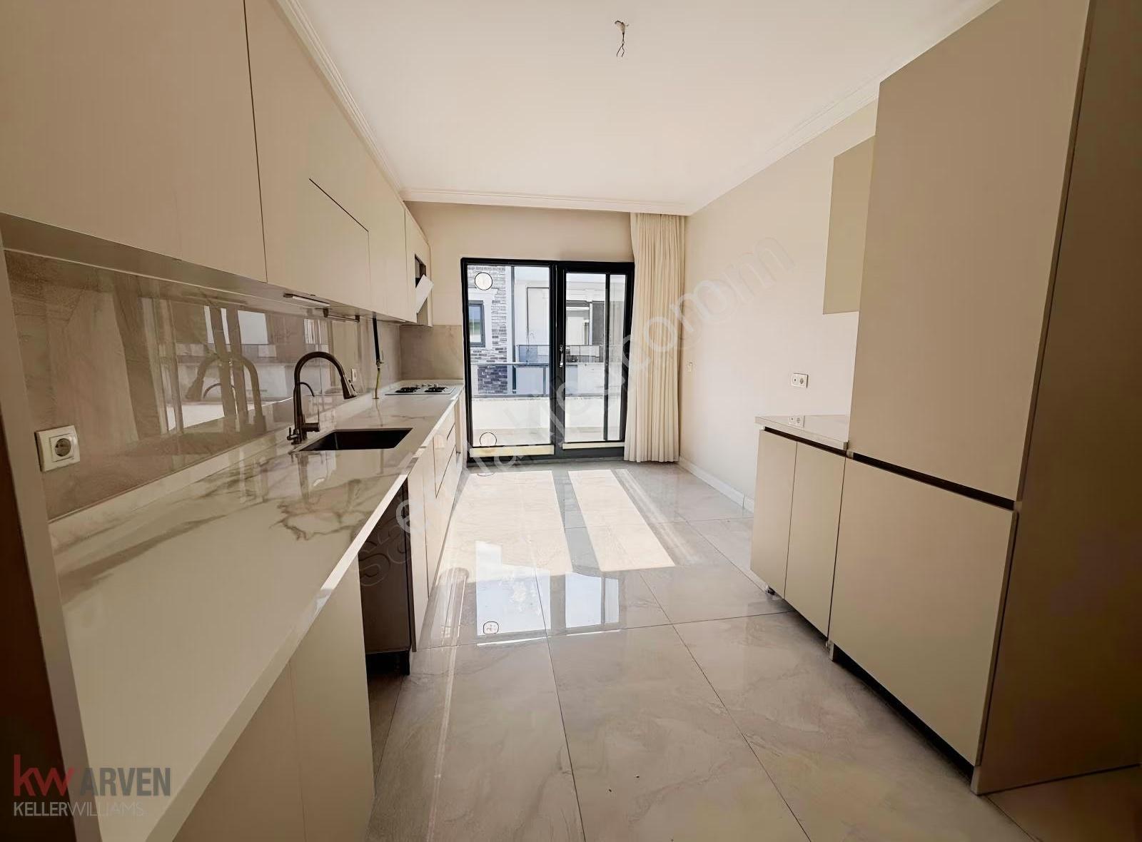 Başiskele Sahil Kenarı Kiralık 3+1 Çatı Dubleks Daire - Görsel 3