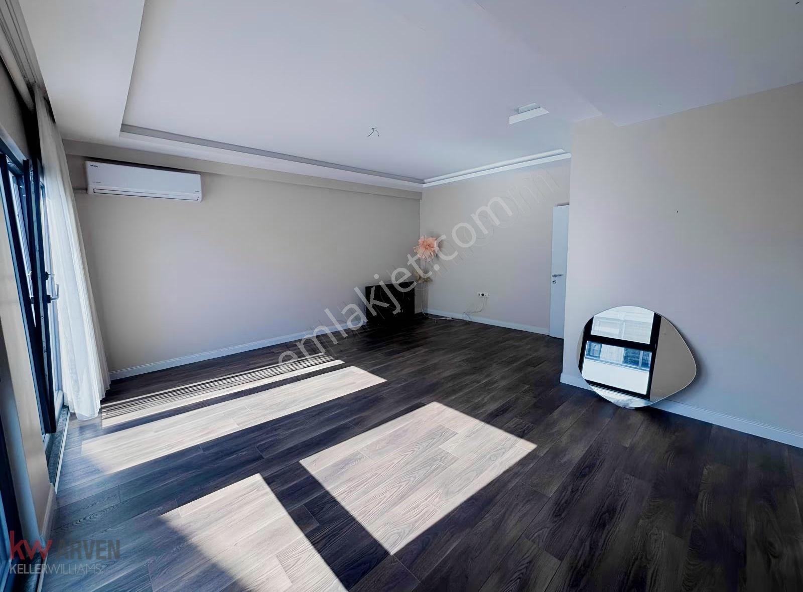 Başiskele Sahil Kenarı Kiralık 3+1 Çatı Dubleks Daire - Görsel 12