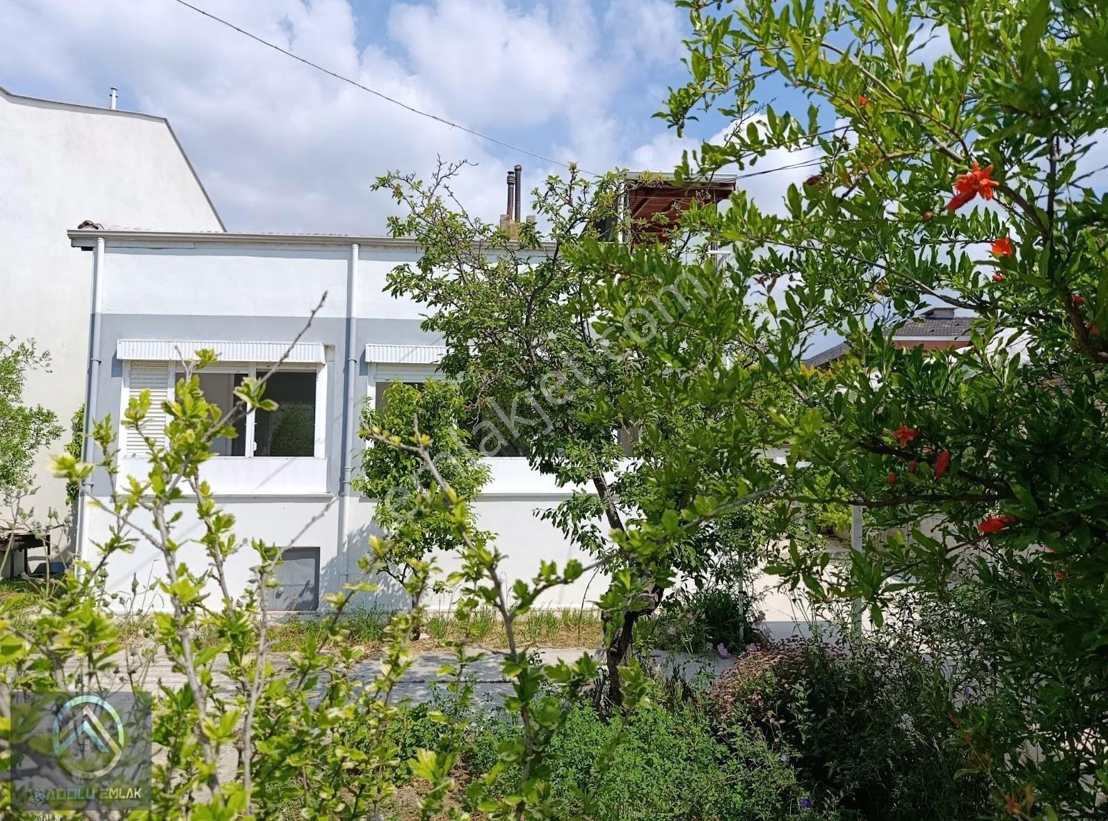 Çanakkale Güzelyalı Müstakil 3+1 Kiralık Villa