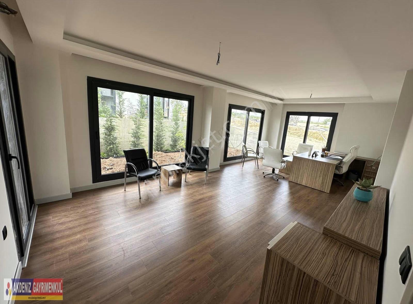 Bulvar'a Yakın Site İçi Yerden Isıtmalı Sıfır Lüks Villa - Görsel 23