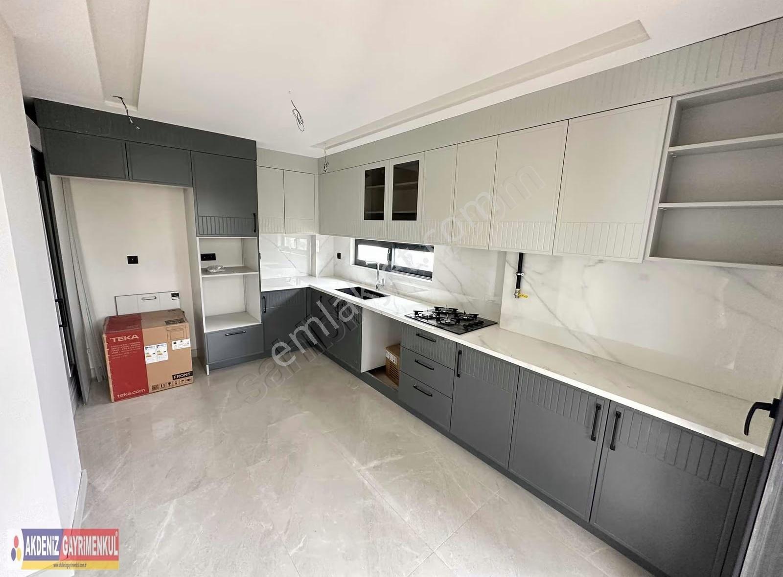 Bulvar'a Yakın Site İçi Yerden Isıtmalı Sıfır Lüks Villa - Görsel 22