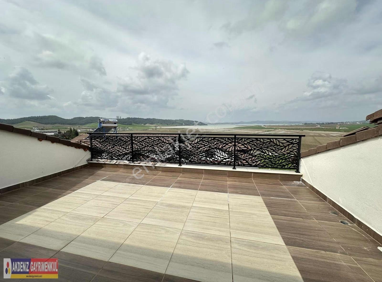 Elit Site İçerisinde Özel İşçilikli Geniş Lüks Kiralık Villa - Görsel 22