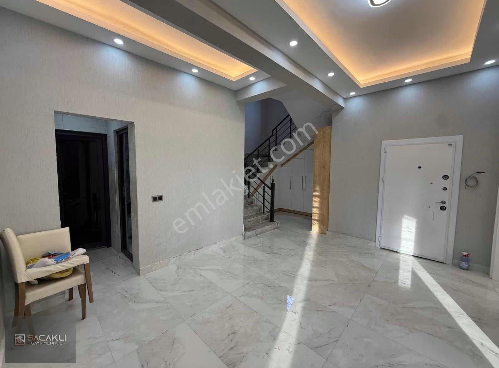 Kadir Saçaklı Emlak'tan Çamlıyayla'da Satılık Villa - Görsel 11