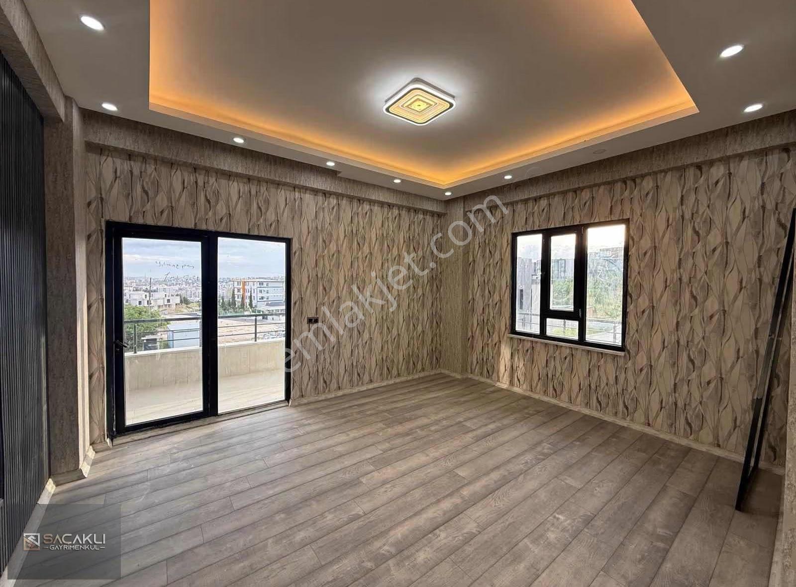 Kadir Saçaklı Emlak'tan Çamlıyayla'da Satılık Villa - Görsel 2