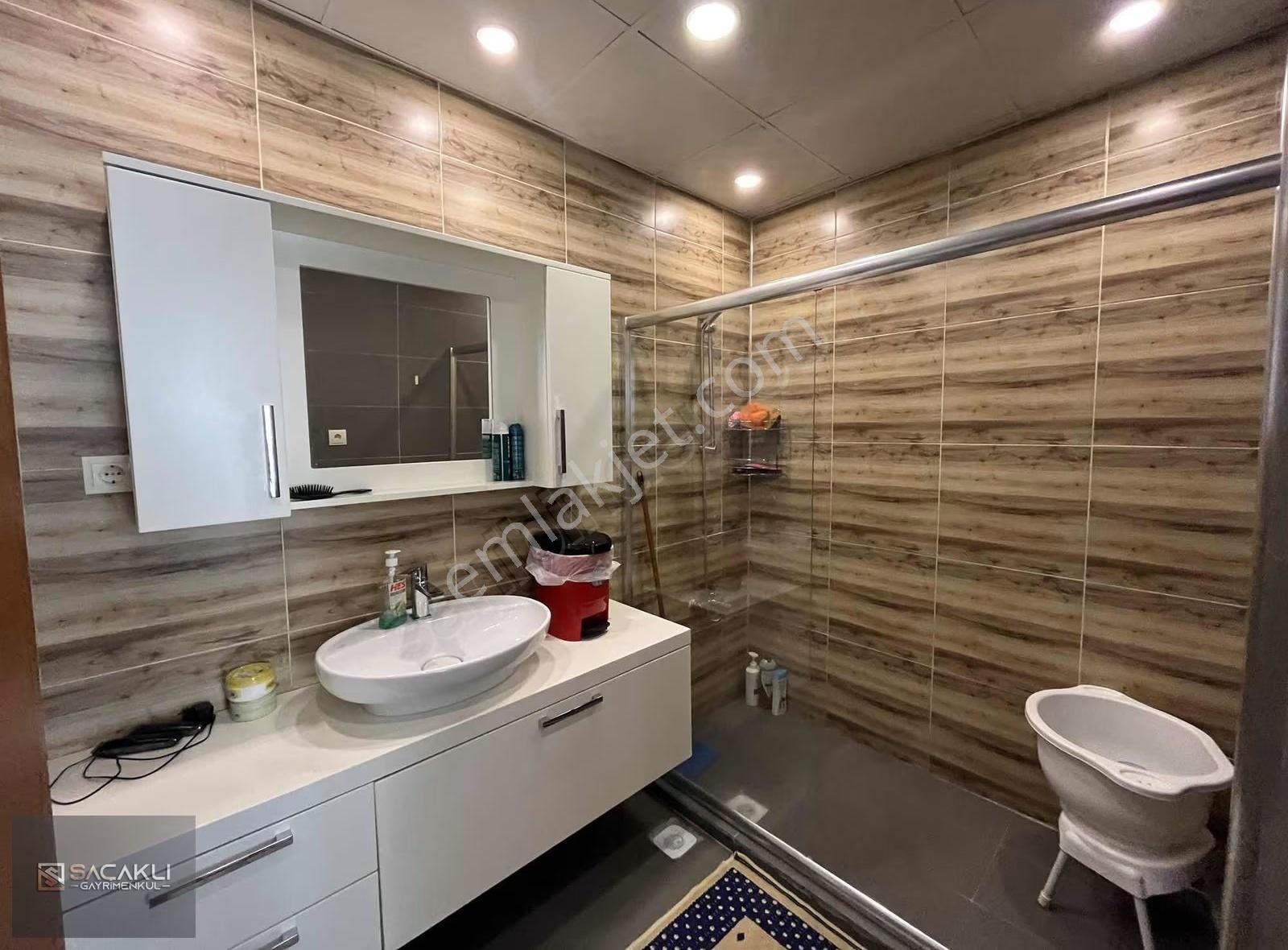 Kadir Saçaklı Emlak'tan Merkezi Konumda Ara Kat 4+1 Kiralığımız - Görsel 16