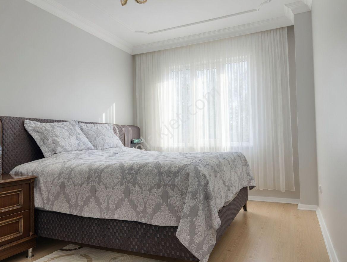 Gaziosmanpaşa Merkez Mah. Yeşilova Sokak Net 130 M² 2+1 (60 M² Müstakil Bahçeli) - Görsel 6