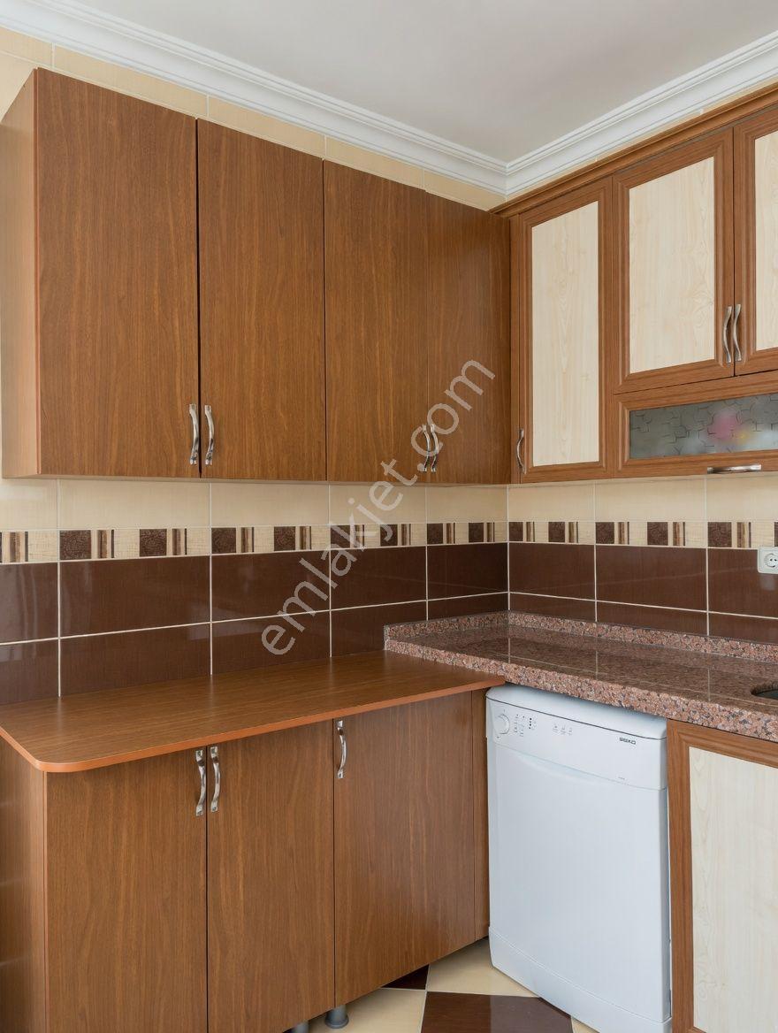 Gaziosmanpaşa Merkez Mah. Yeşilova Sokak Net 130 M² 2+1 (60 M² Müstakil Bahçeli) - Görsel 14