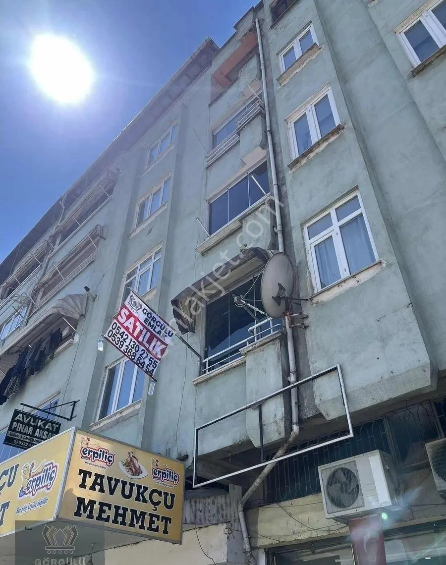 Görgülü Emlak'tan Şehrin Merkezinde Acil Satılık 2+1 Daire