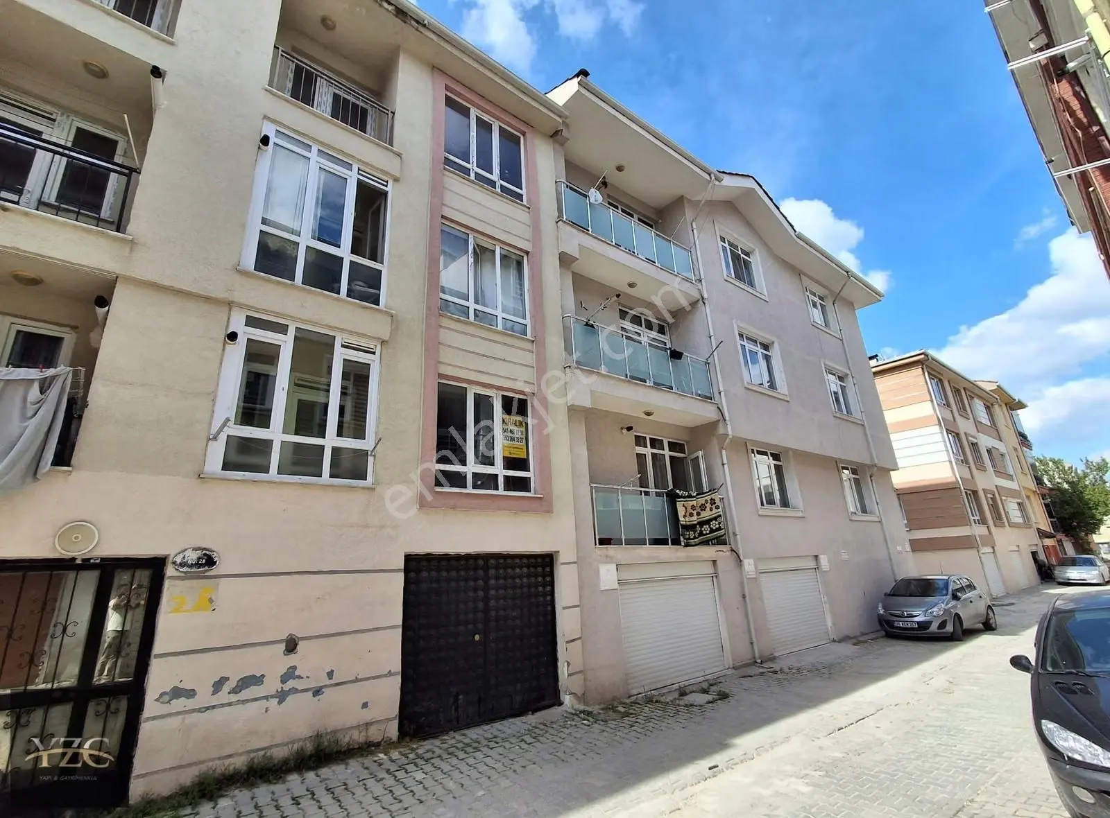 Yzg'den Batıkent Ümit Hst. Yakını Çift Cephe 90m 2+1