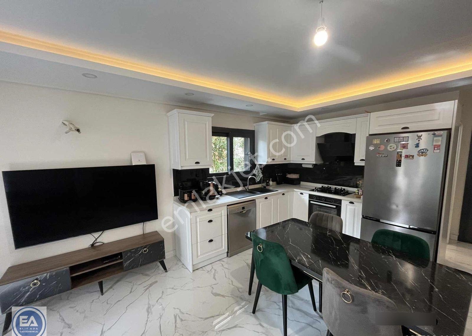 Davutlar Havuzlu Site İçerisinde 3+1 Geniş Villa - Görsel 8