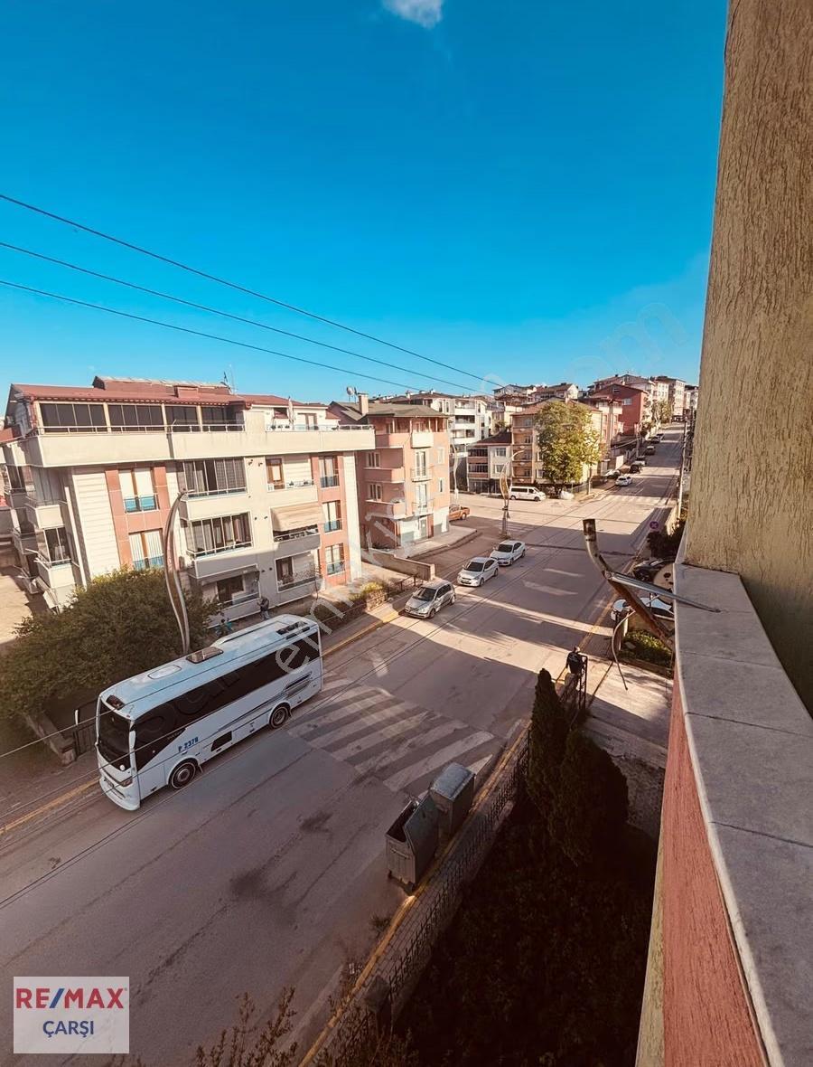 Derince 60 Evlerde Kiralık 2+1 Daire - Görsel 11