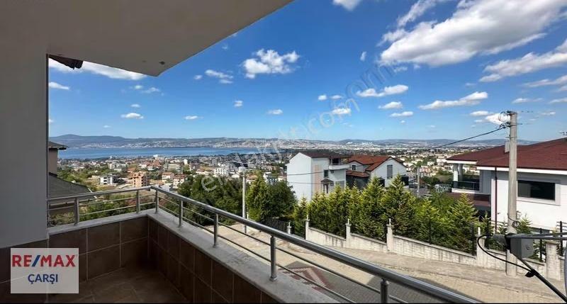 Başiskele Döngelde Kiralık 2+2 Daire - Görsel 10