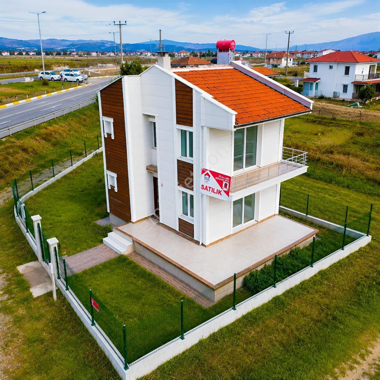Era Angel'dan Ayvalık Altınova'da Geniş Bahçeli Satılık 2+1villa - Görsel 10