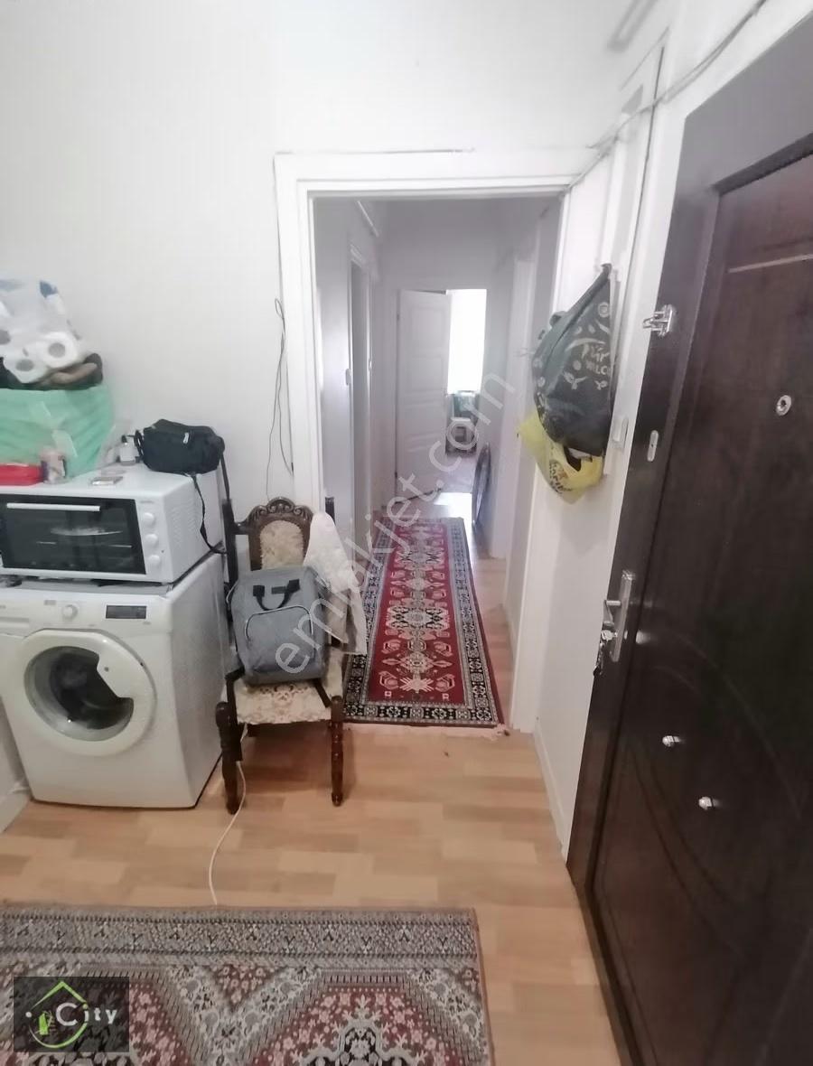 Fatih Çapa Emrullah Efendi Sokakta 2+1 . 75 M2. 2.kat Çit Cephe - Görsel 16