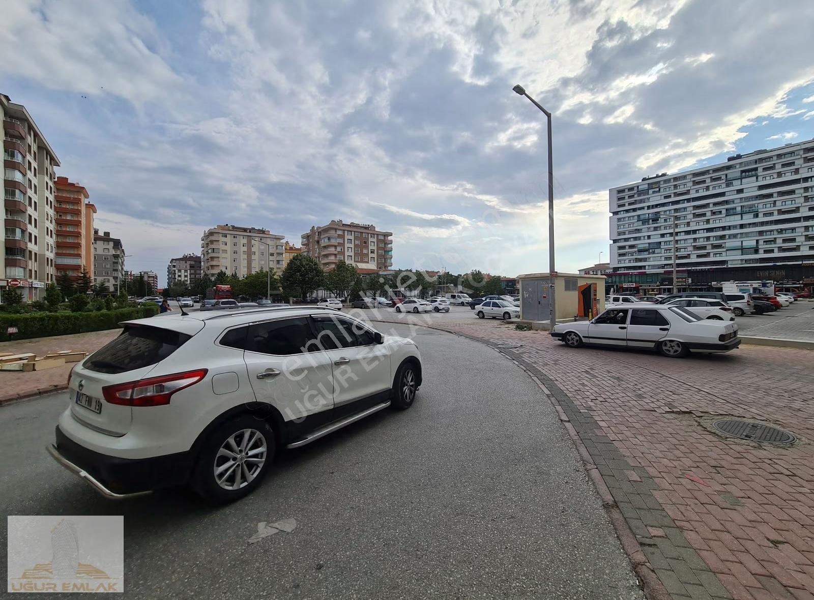 Yazır Merkezde, Site İçi 3+1 Kiralık Daire - Görsel 2