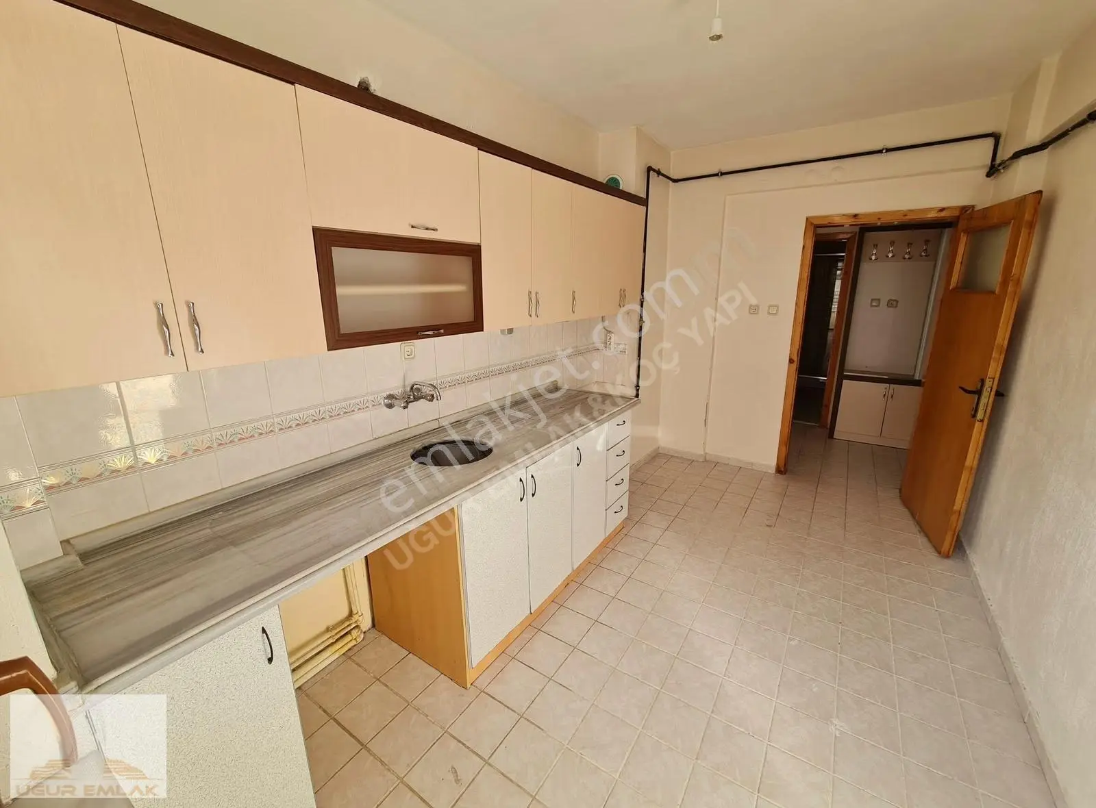 Bosna Hersek'te Pazara Yakın, 3+1, 115m² Kiralık Daire - Görsel 3