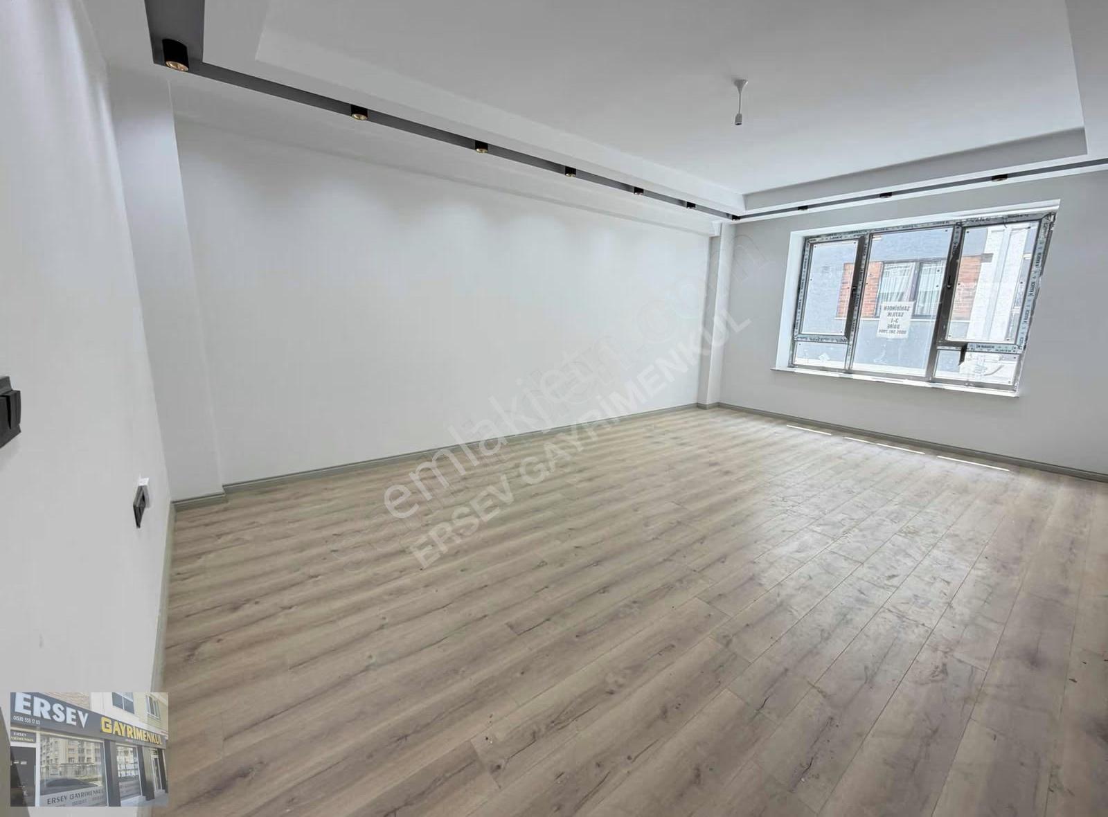 Batıkent'te Satılık 3+1 Lüks Daire 125m² - Görsel 16