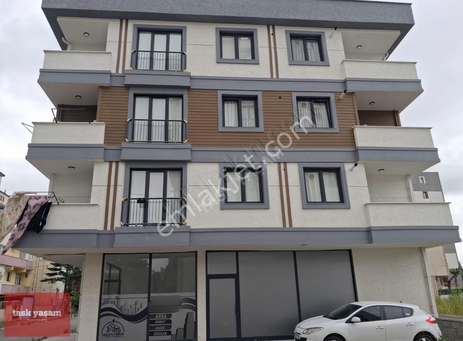 Şekerpınar Cad. Paraleli Vitrinli Yeni Kiralık Dükkan - Görsel 15