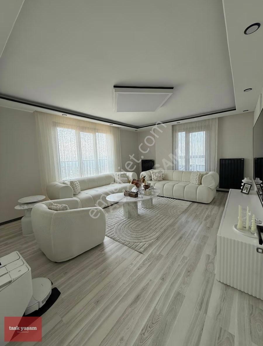 Gebze Tatlıkuyu Mh. Deniz Manzaralı Lüx 5+2 Satılık Dublex Daire - Görsel 7