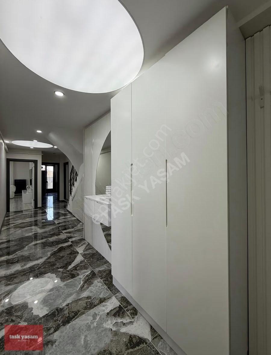 Gebze Tatlıkuyu Mh. Deniz Manzaralı Lüx 5+2 Satılık Dublex Daire - Görsel 3