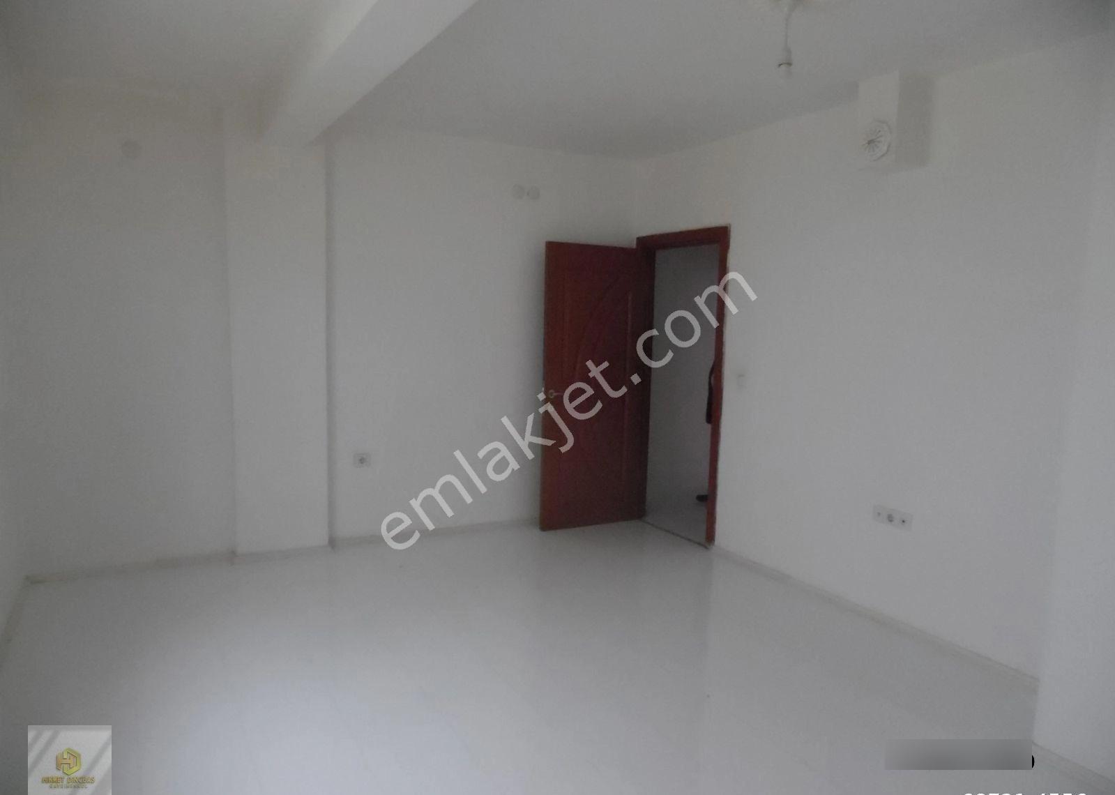 Çamlıca Mahallesinde Gündüz Ökçün Caddesi Yakını Kiralık 3+1 Daire - Görsel 16