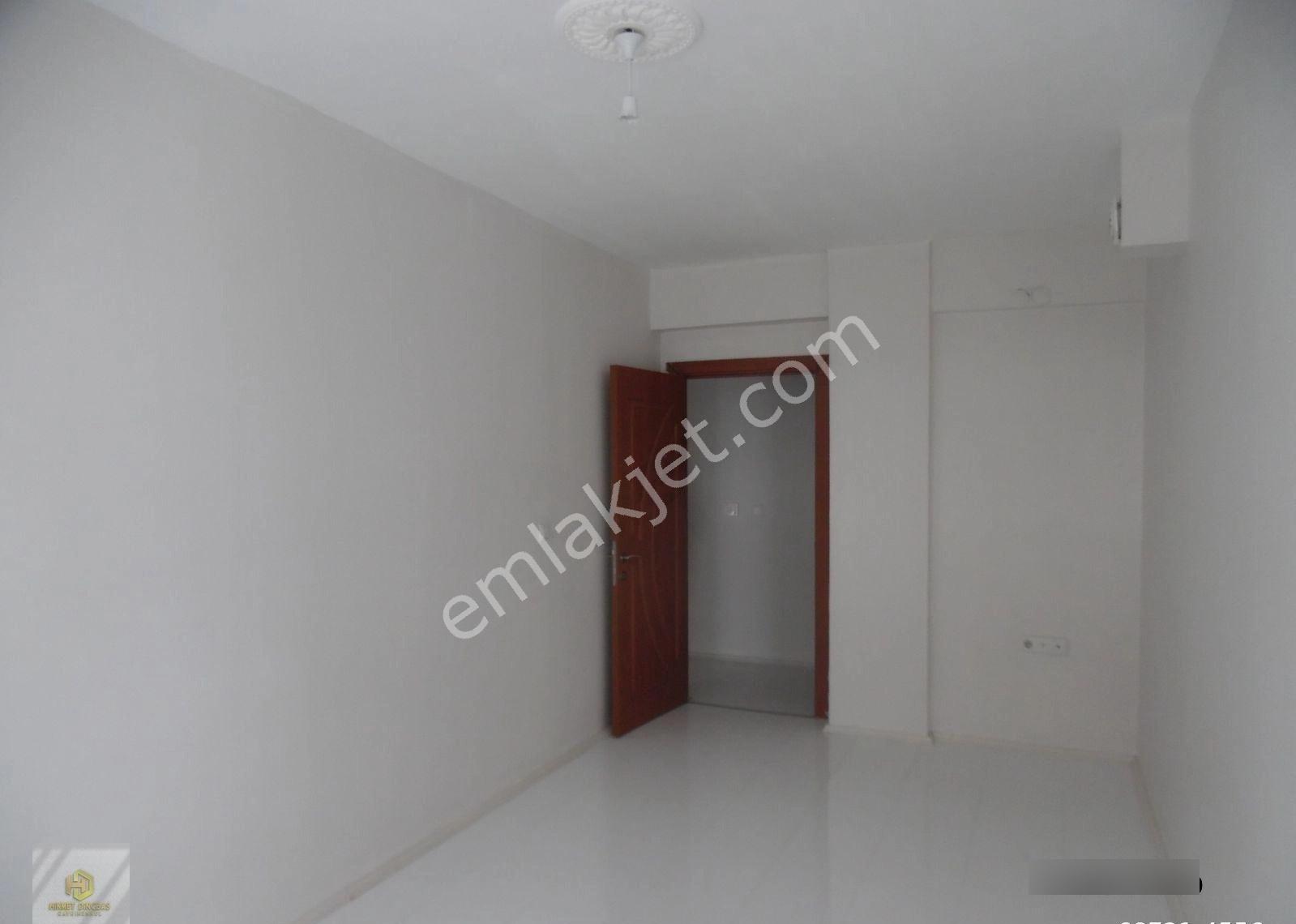 Çamlıca Mahallesinde Gündüz Ökçün Caddesi Yakını Kiralık 3+1 Daire - Görsel 26