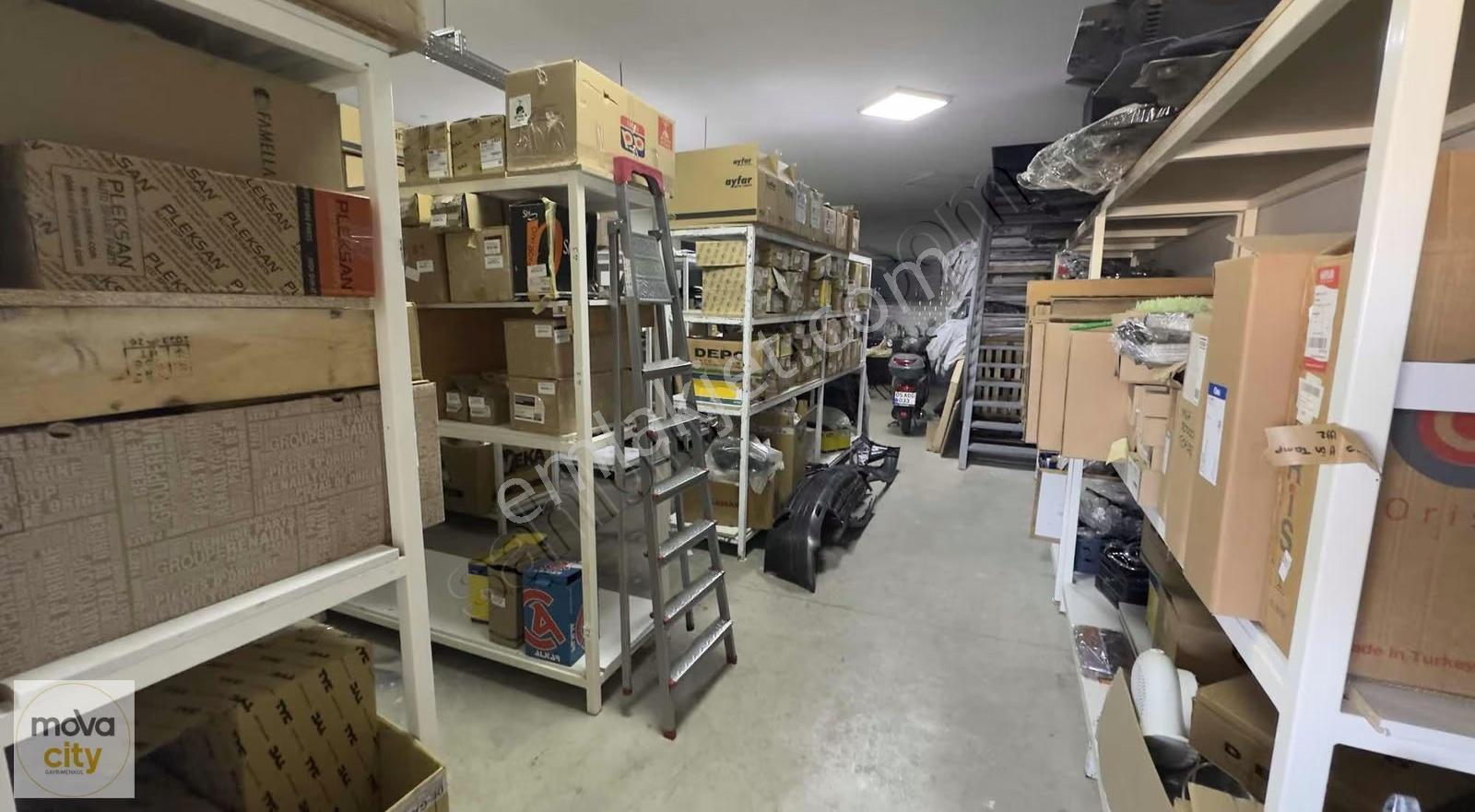 Küçük Sanayi Sitesinde Satılık Cadde Cepheli 250 M2 Dükkan - Görsel 17