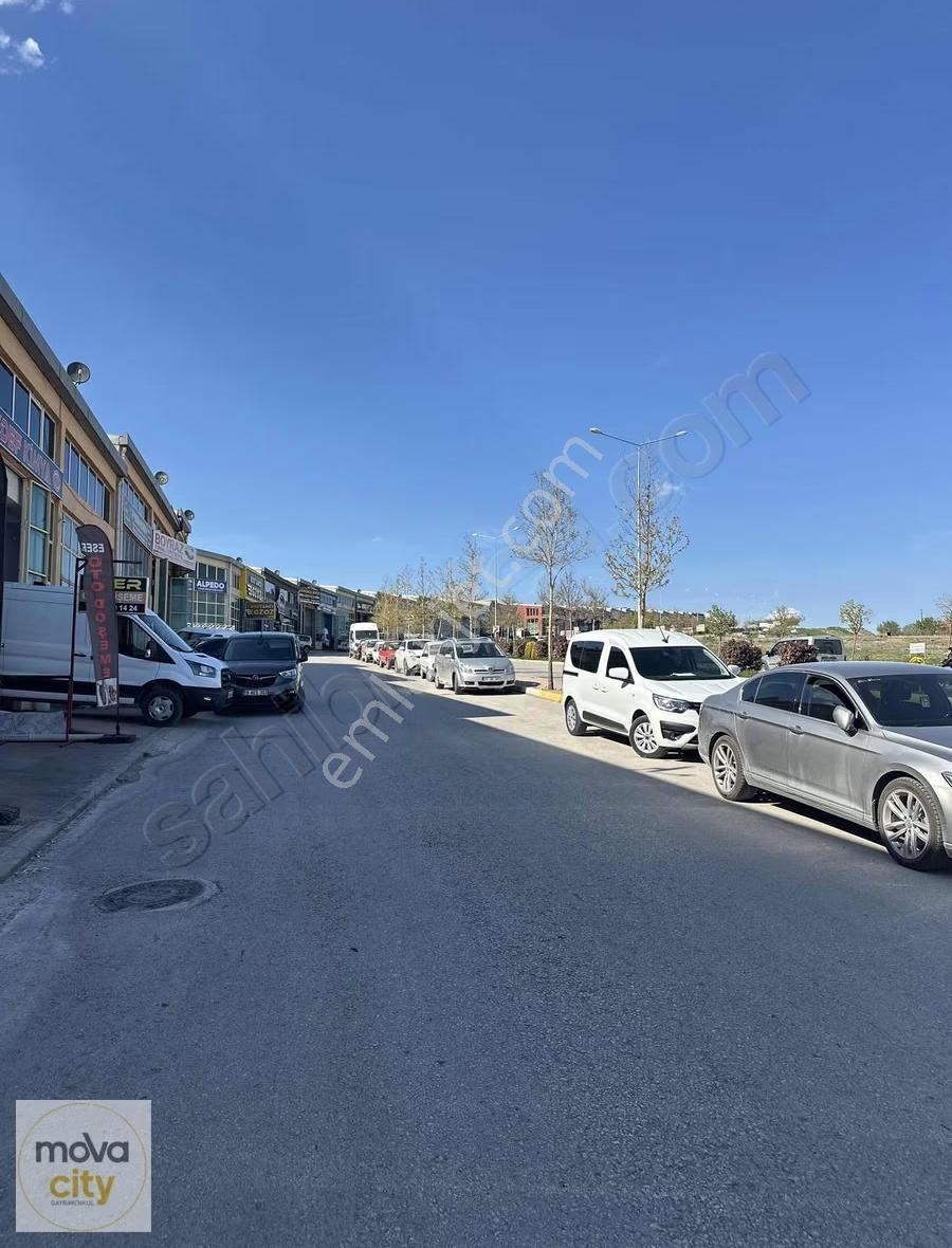 Küçük Sanayi Sitesinde Satılık Cadde Cepheli 250 M2 Dükkan - Görsel 13