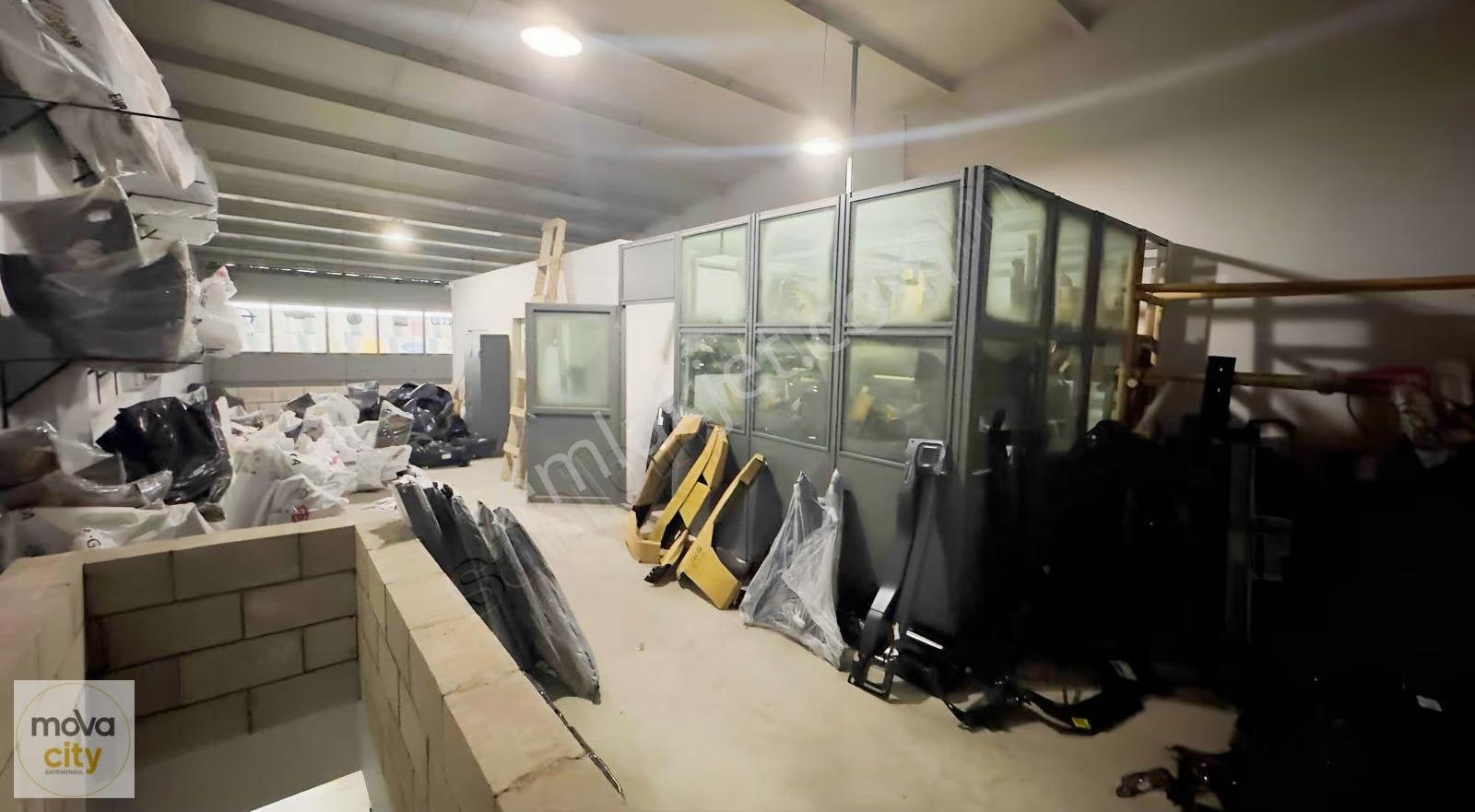 Küçük Sanayi Sitesinde Satılık Cadde Cepheli 250 M2 Dükkan - Görsel 12