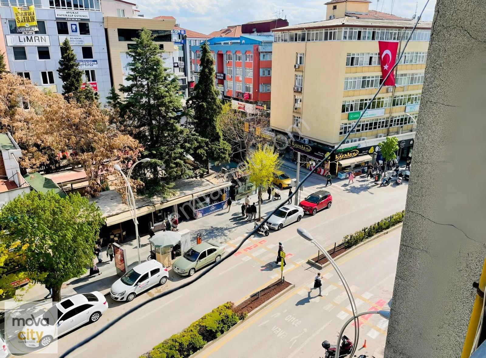 Gazi Caddesinde 3+1 Kiralık Ofis - Görsel 19