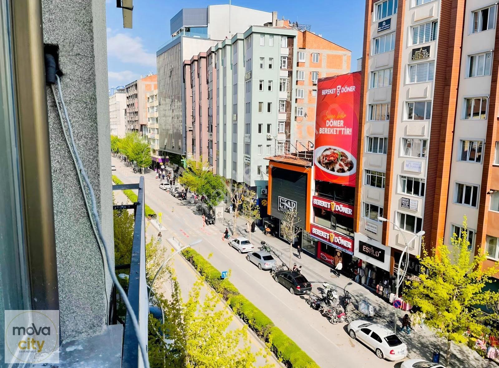 Gazi Caddesinde 3+1 Kiralık Ofis - Görsel 14