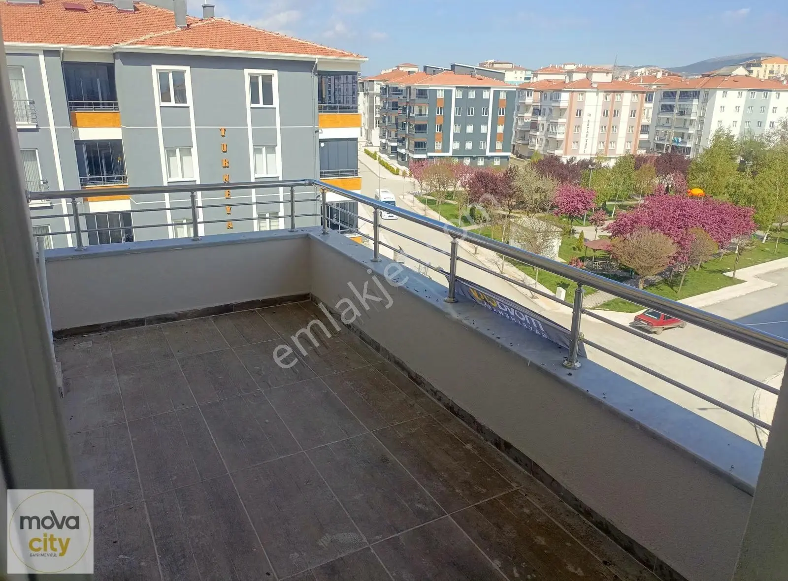 Doğa Koleji Ve Çevre Yoluna Çok Yakın 3+1 Satılık Lüks Daire