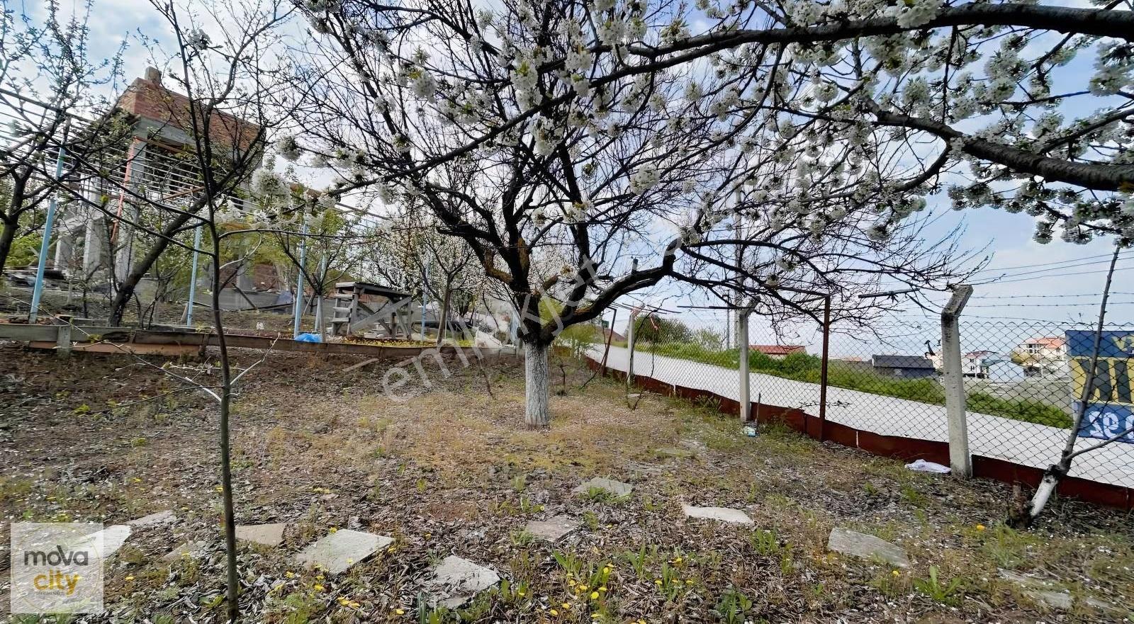 Ayarık Mevkisinde Yol Cepheli 247 M2 Satılık Villa Arsası - Görsel 4
