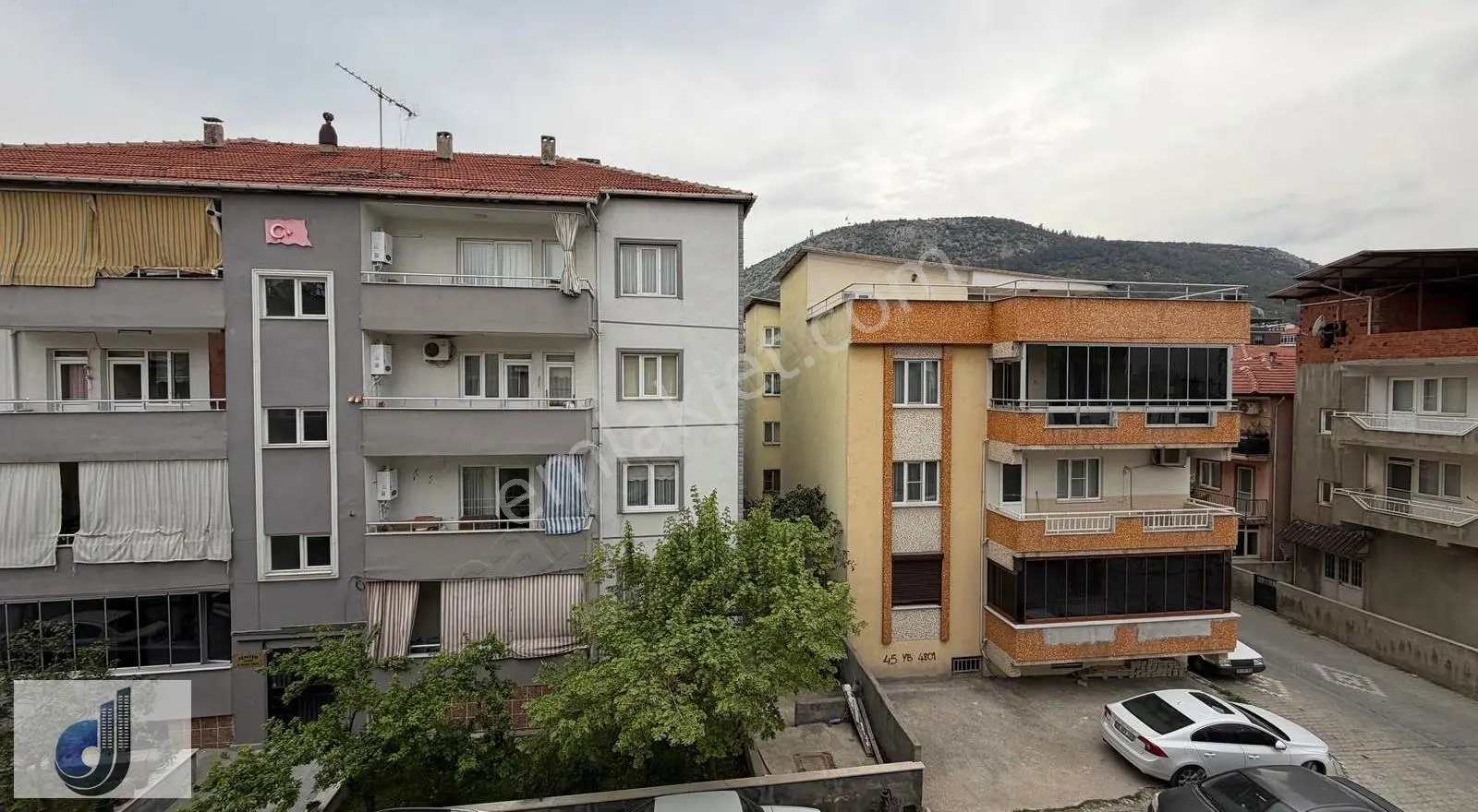 Nakliyeciler Okulu Civarı Kiralık Daire