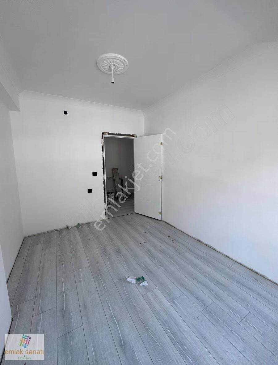 Bağlum'da Cadde Üstü Arakat Daire - Görsel 7