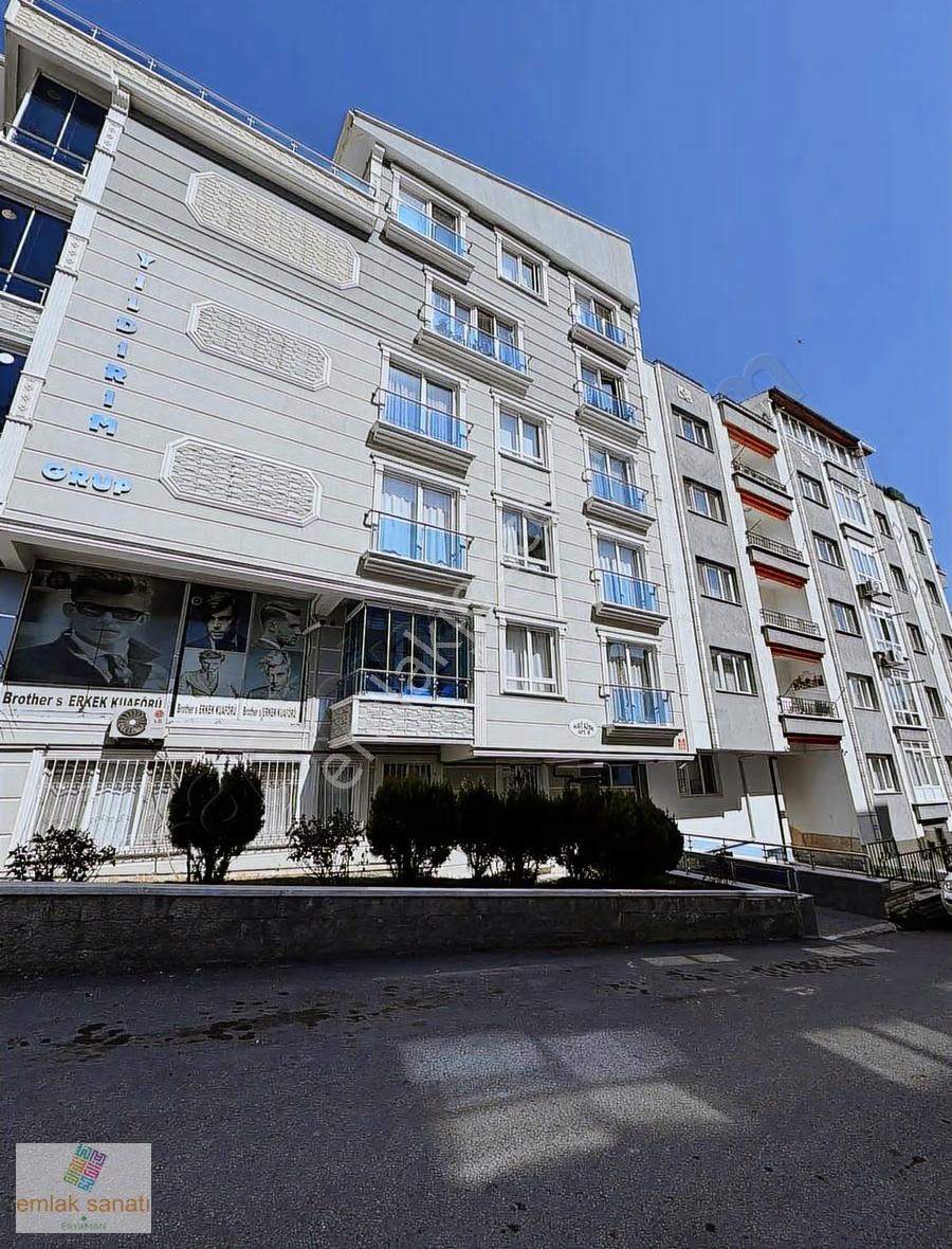 Topçu Mh 14.cadde De 1+1 Eşyalı Daire Net 55 M2 Kapalı Mutfaklı
