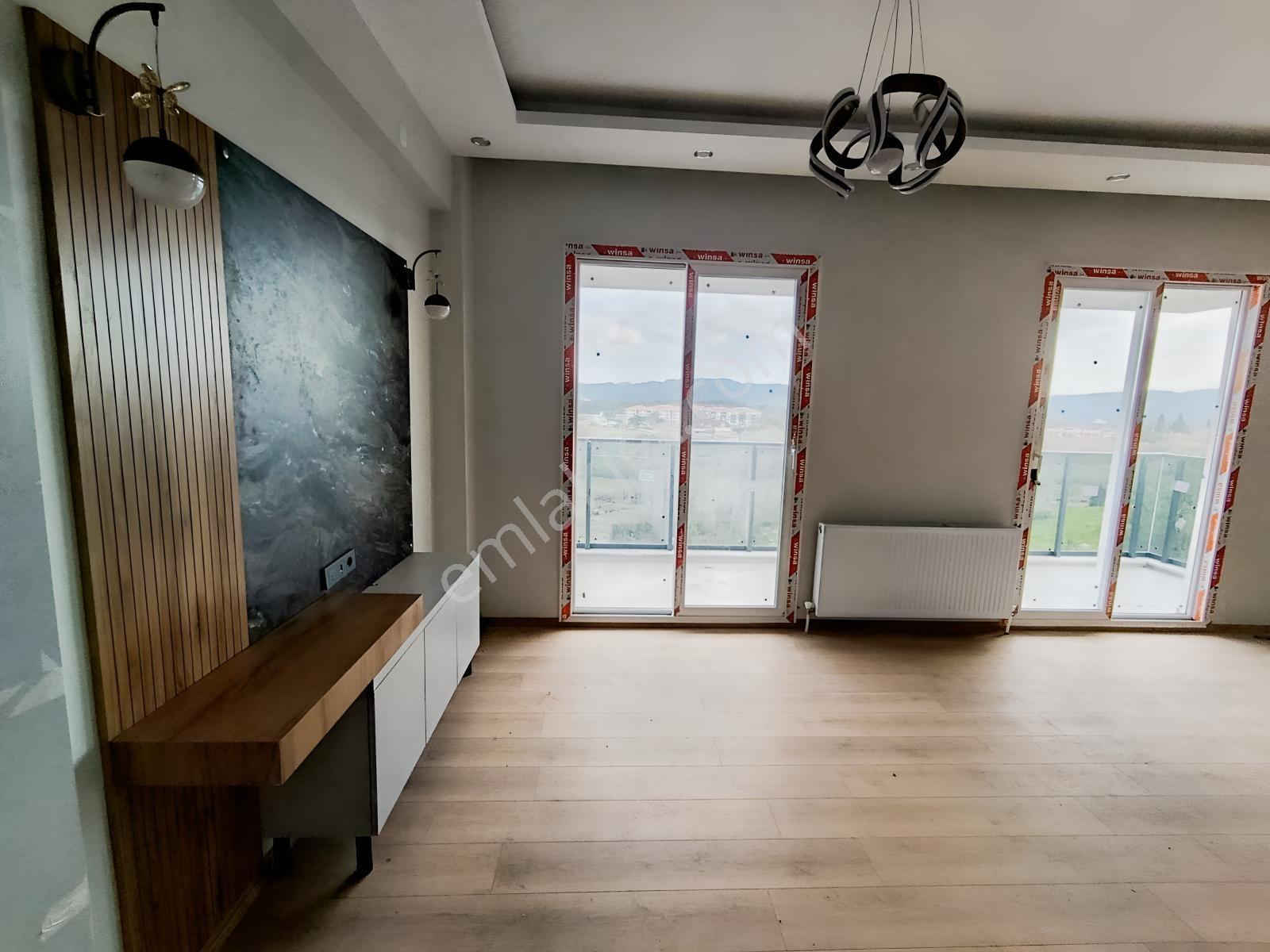 Kerim'den Satılık Ayvacık Merkezde 2+1 Doğalgazlı Daire - Görsel 33
