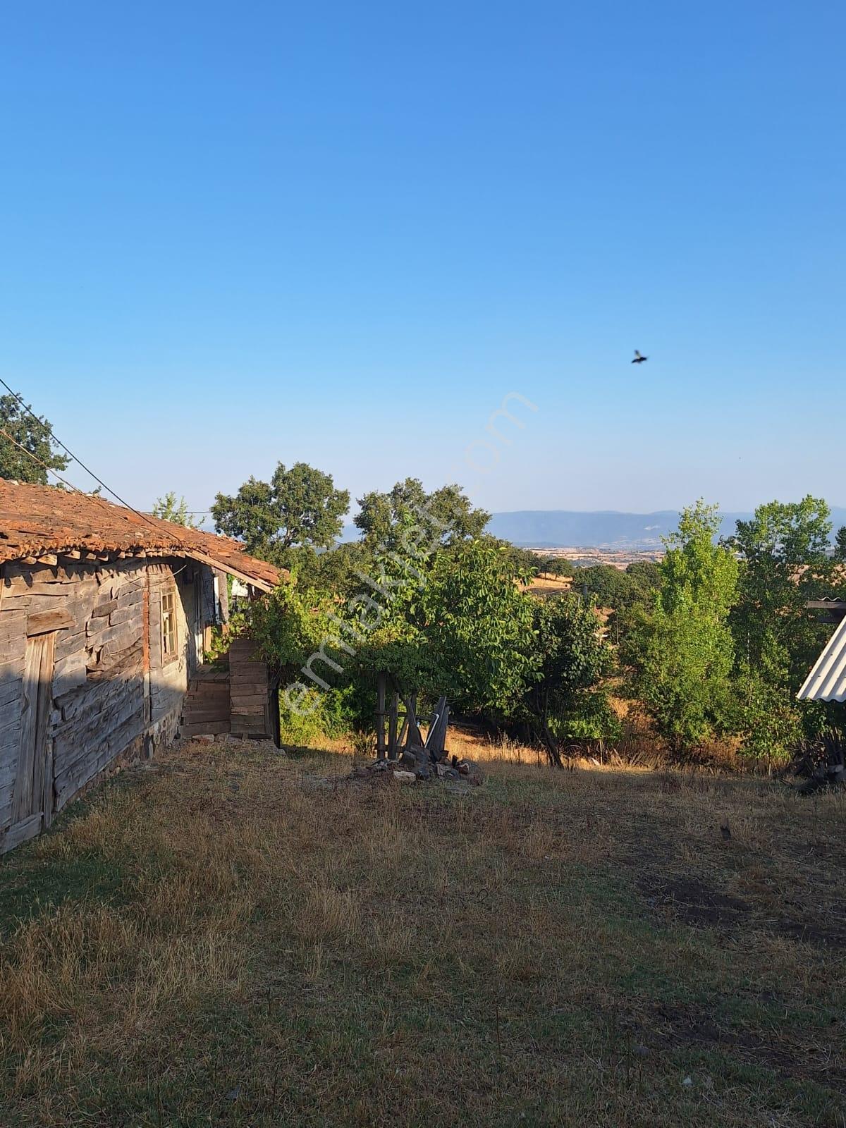 Kerim'den Satılık 1080m2 İçinde Avlulu Kargir Köy Evi - Görsel 33