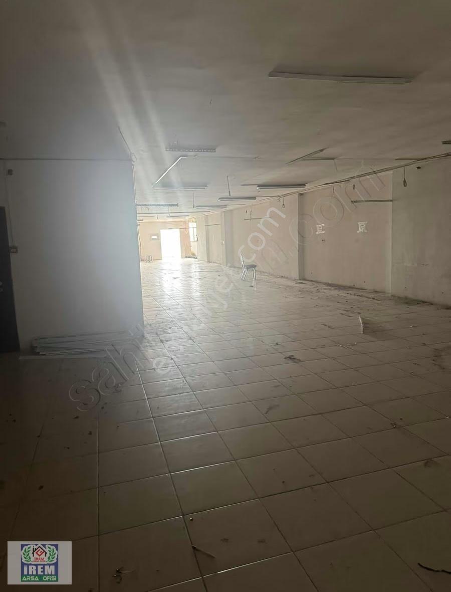 Arnavutköy Fatih Caddesi'nde 600m² Kiralık İmalathane/iş Yeri - Görsel 4