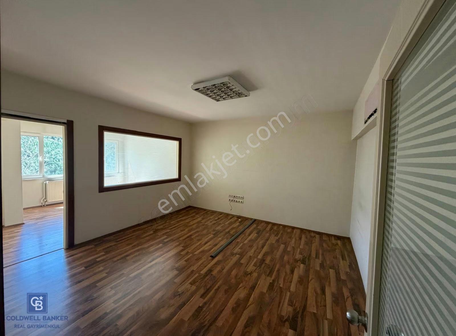 Kozyatağı Sümko Sitesinde Oturuma Hazır 'tek' 3+1/125 M2 Net - Görsel 10