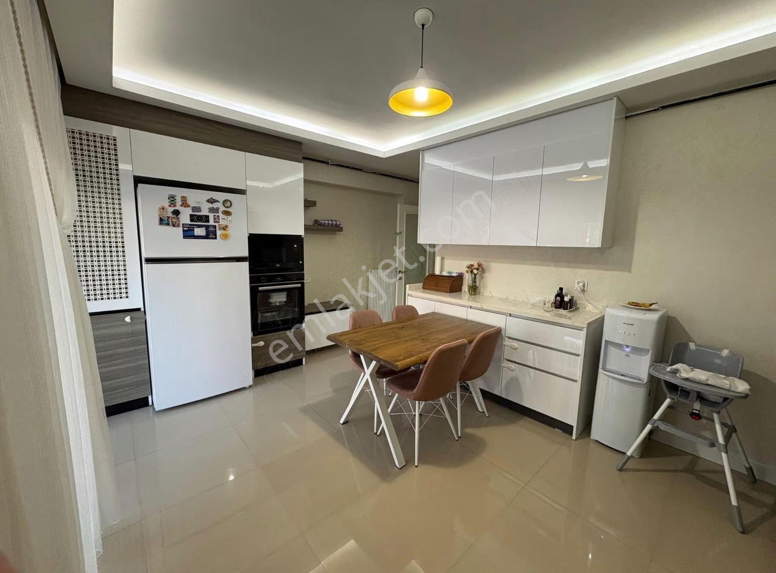 Buğra Dan Acill Topçu Mah Lüxxx Ara Katta Kiracısız 3+1 Daire - Görsel 12