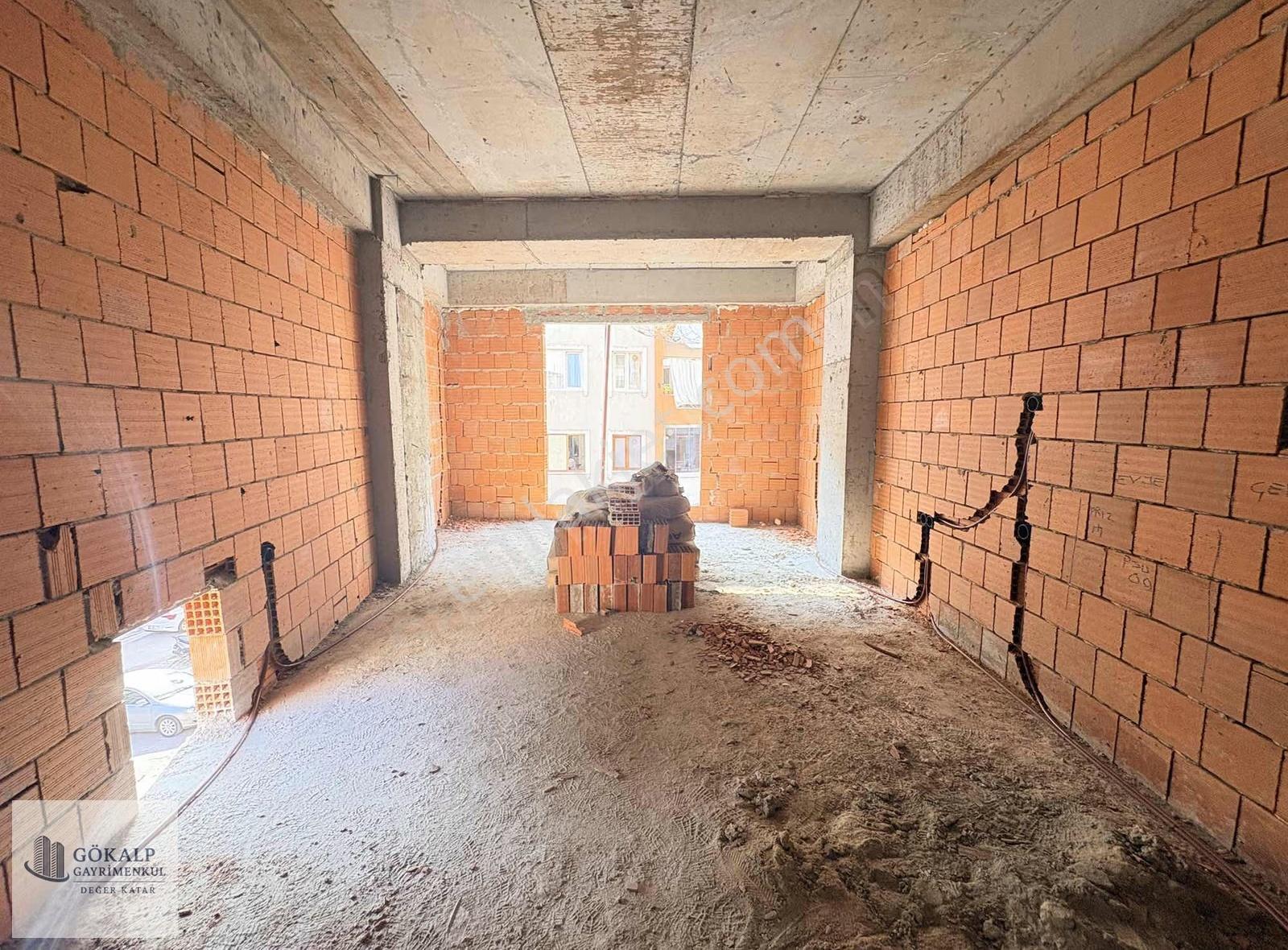 Gökalp'den 2+1 65 M2 3.kat 48.sokak Üzeri Satılık Sıfır Daire