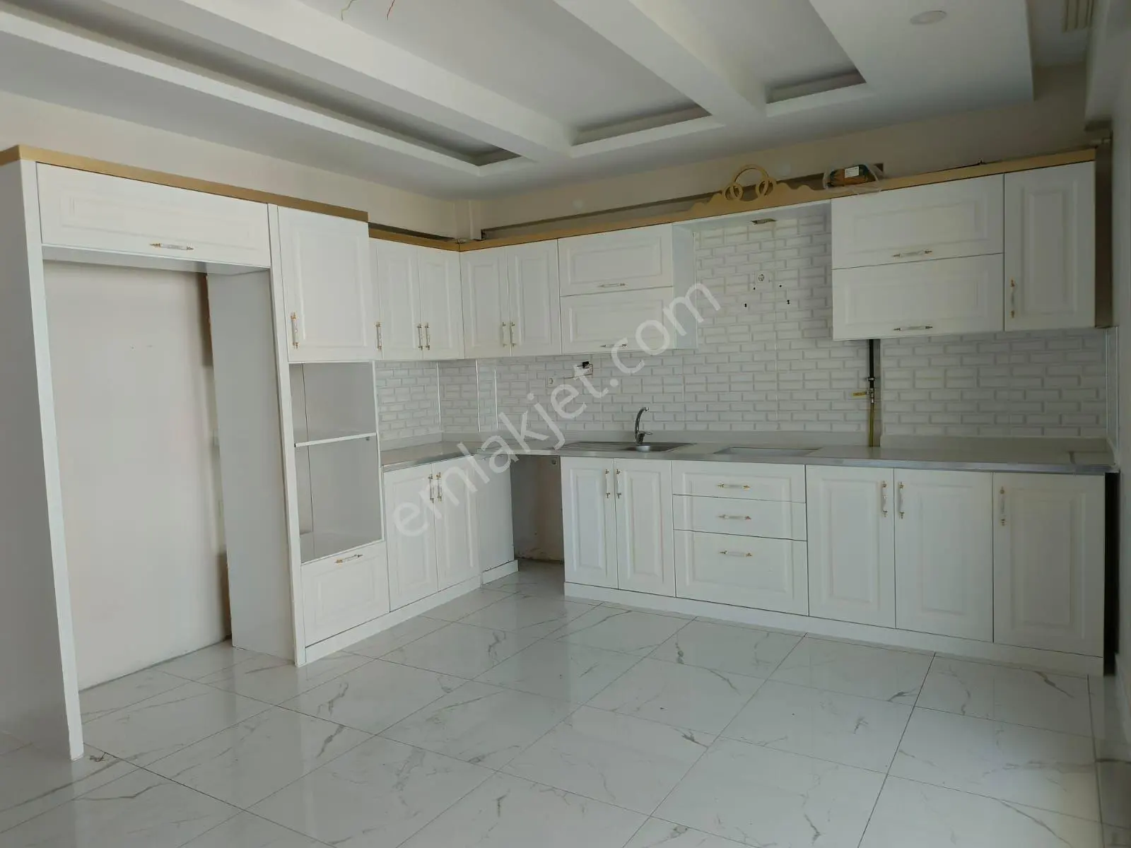 Talaytepe Araştırma Hastahanesi Yanı Acil Satılık 4+1 Daire