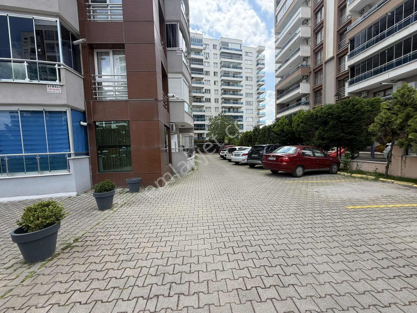 Manisa Yunusemre Cumhuriyet Mah. Kiralık 145 Metre² 3 + 1 Daire - Görsel 8