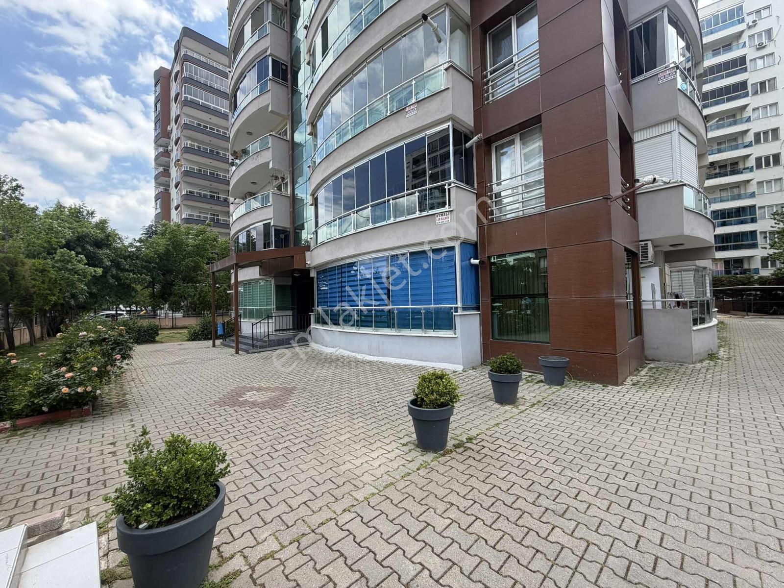 Manisa Yunusemre Cumhuriyet Mah. Kiralık 145 Metre² 3 + 1 Daire - Görsel 7