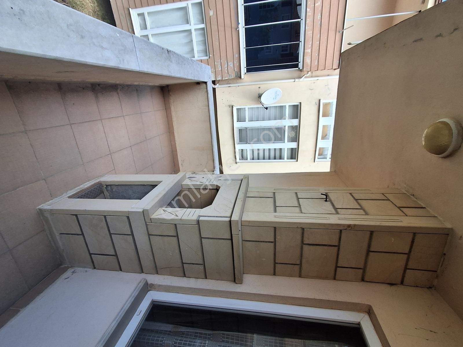 Karasu'da Sahile Yakın Site İçi Ara Kat 1+1 Satılık Daire. - Görsel 11