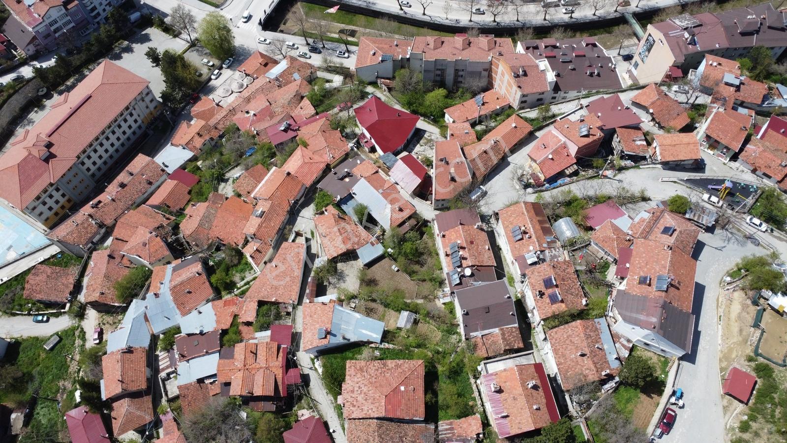 Saat Kulesi Dibinde Satılık Ev Ve Arsası Acil Satılık - Görsel 13