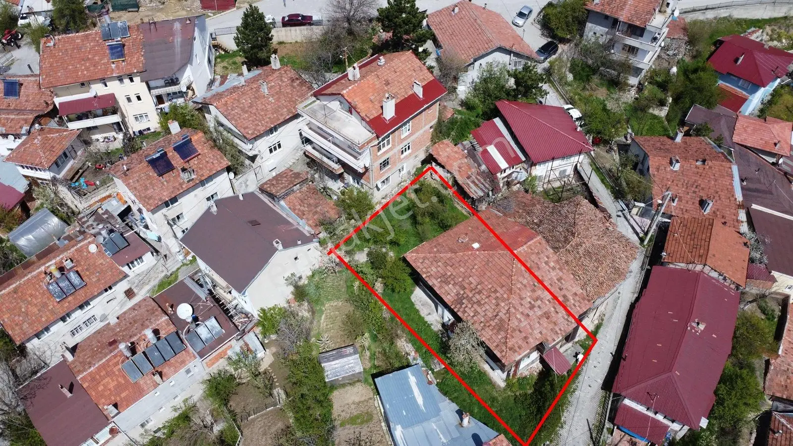Saat Kulesi Dibinde Satılık Ev Ve Arsası Acil Satılık - Görsel 4